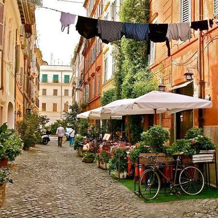 רומא Panoramic Castle Apt Trastevere מראה חיצוני תמונה