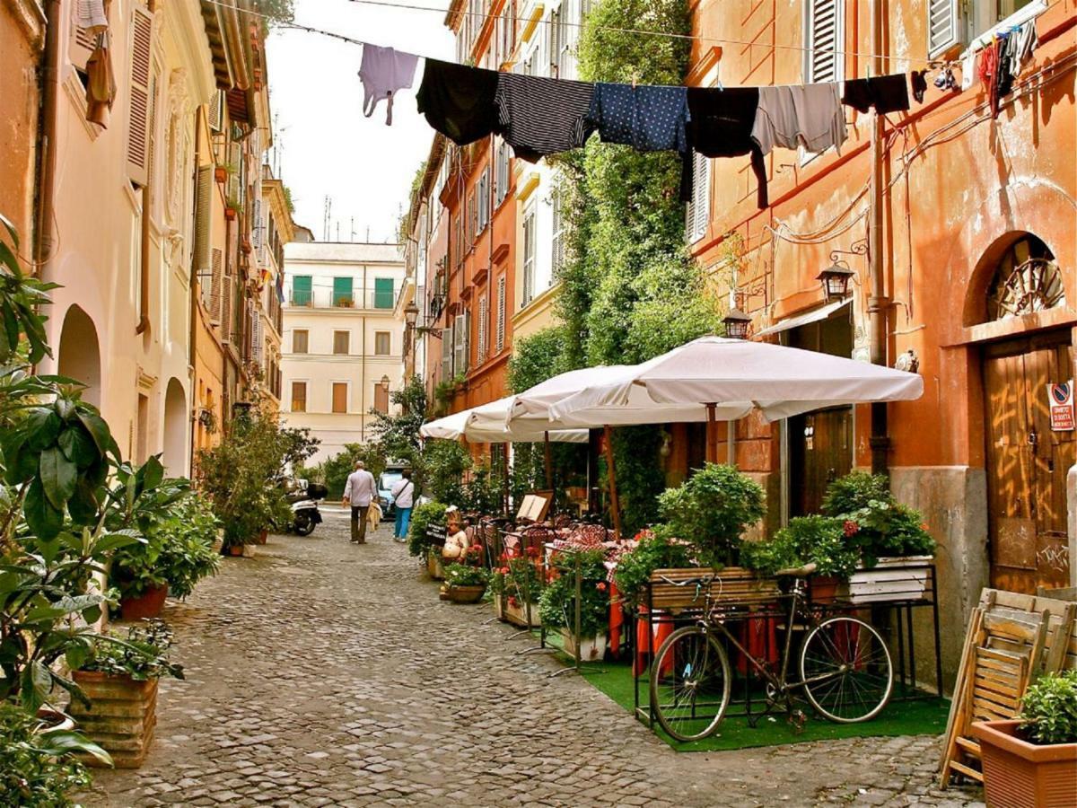 רומא Panoramic Castle Apt Trastevere מראה חיצוני תמונה